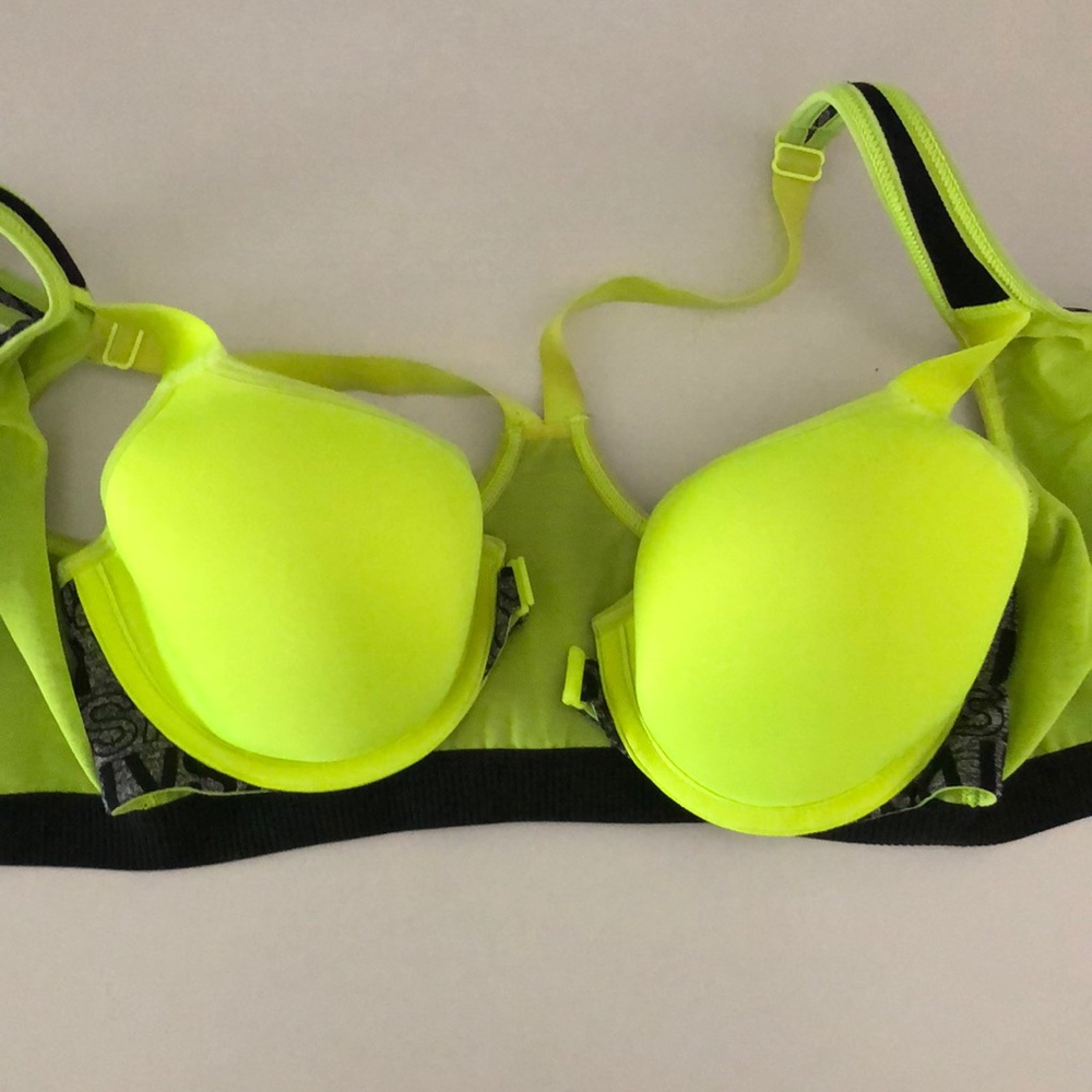 Victoria secrets sports bra